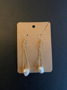 Pearl in Chain