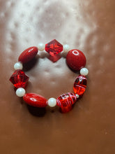 Load image into Gallery viewer, Ruby pearl bracelet
